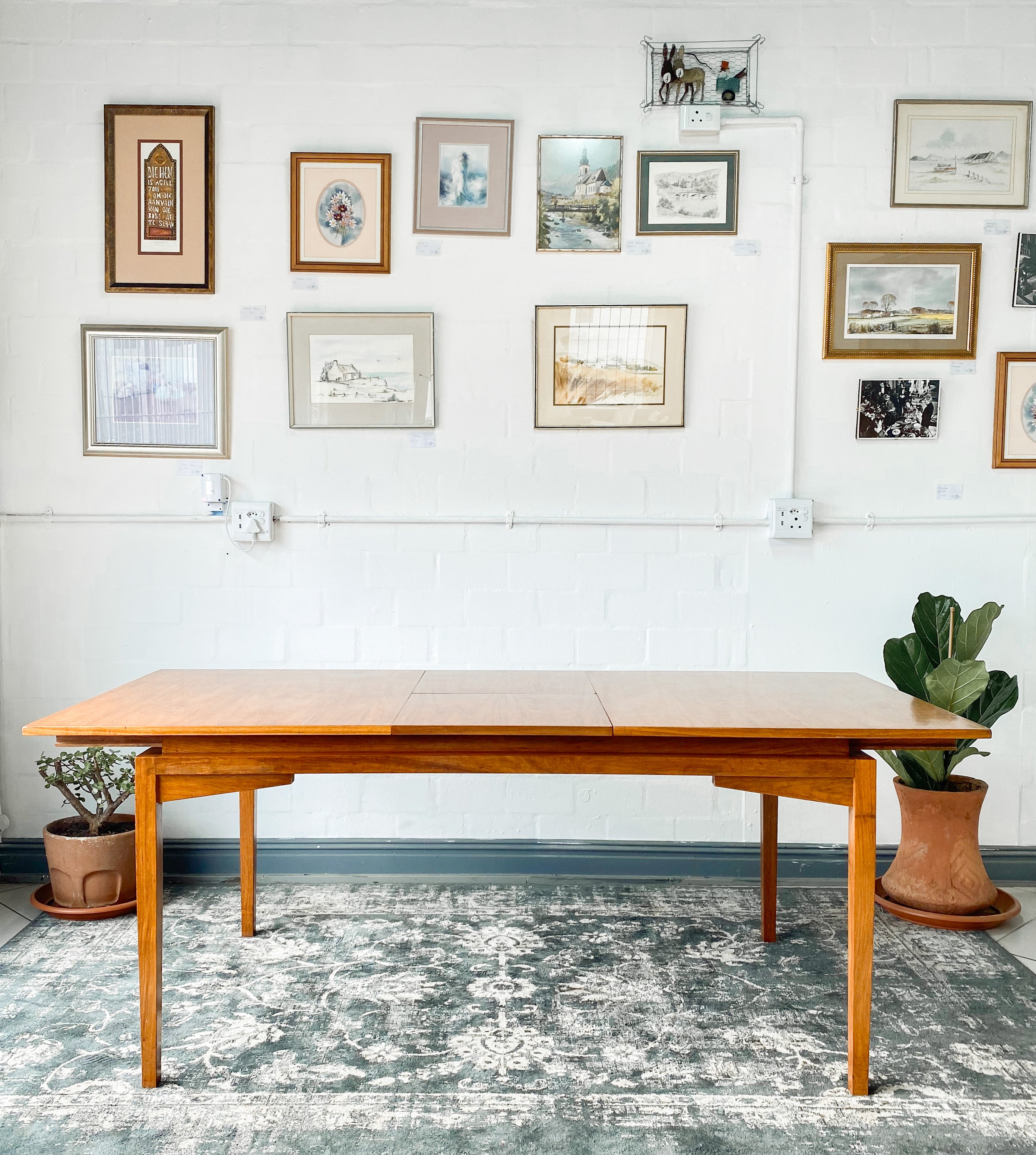 Kiaat Extendable Dining Table The Thrifty Duo