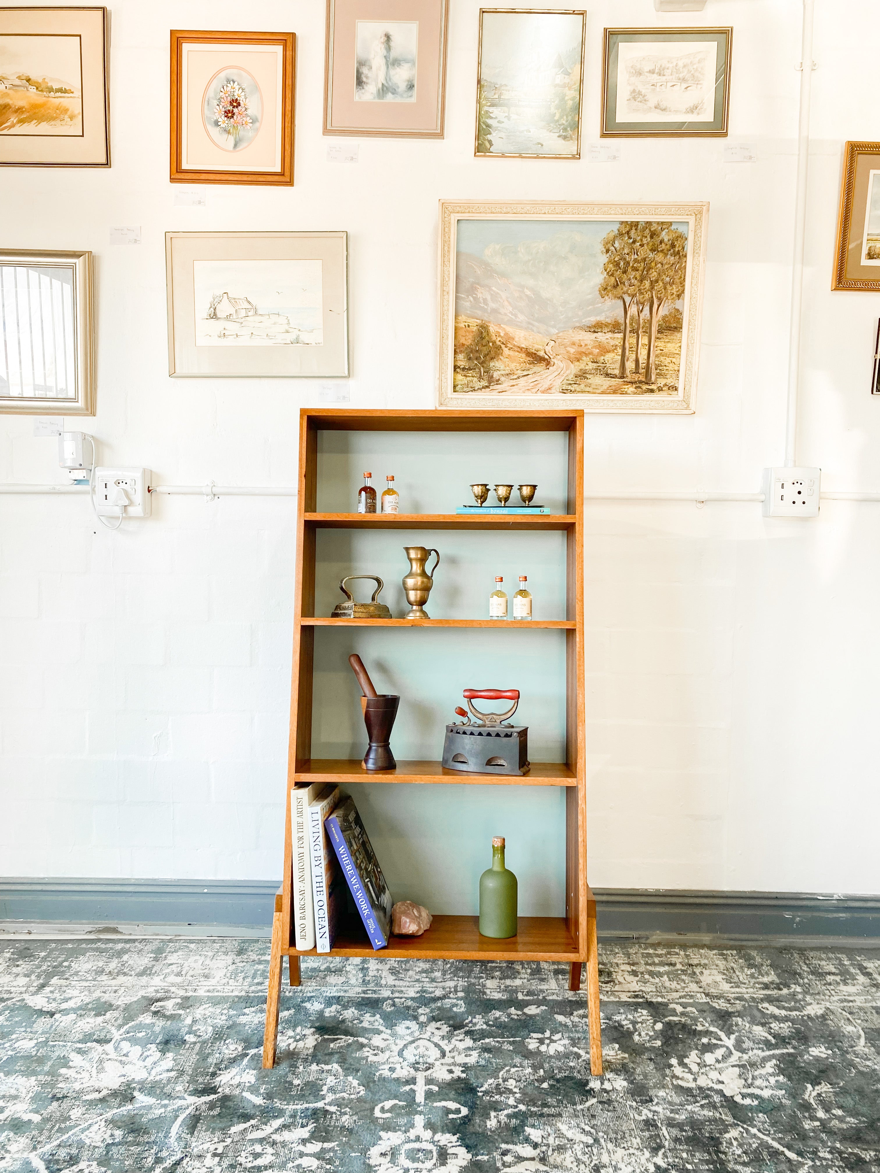 MidCentury style Bookshelf The Thrifty Duo